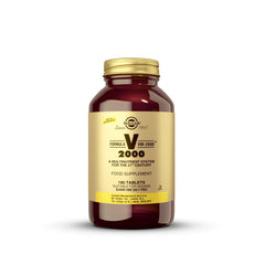 Solgar Formula VM-2000 bottle with full multinutrient blend supports daily wellness.