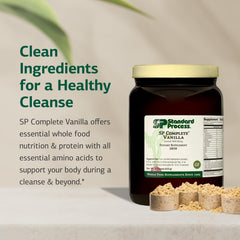 Vanilla SP Complete shake in a glass highlights easy mixability and creamy texture.