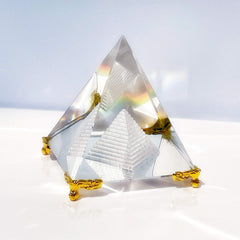 Together-Life crystal pyramid prism with clear facets enhances ambient light