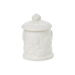 Two's Company candle uses 100 percent soy wax for a clean burn and toxin-free ambiance.