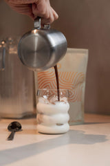 Verso Morning Being energizing glass shows a smooth chocolate-espresso flavor with balanced energy