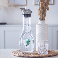VitaJuwel Bohemian glass vial detail elevating water presentation.