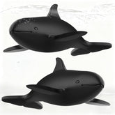 Watstion Killer Whale iron fish bottle demonstrates easy infusion for iron-rich meals.
