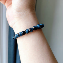 WEFRIN Evil Eye bracelet packaging in velvet bag ready for gifting.