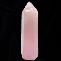 XMHOME rose quartz tower closeup shows natural color and smooth polish for meditation spaces