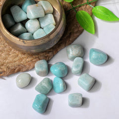 YATHABHISA Amazonite stones for feng shui energy and positive ambiance in living spaces.