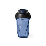 YETI Yonder Helimix con tecnología vortex para mezclas rápidas y uniformes.