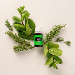 Young Living Clarity highlights basil, rosemary, and peppermint aroma profile.