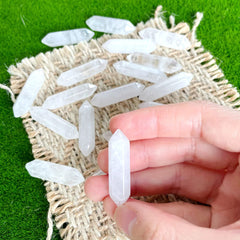 ZHIYUXI Clear Quartz crystals close-up highlighting clarity and energy vibe