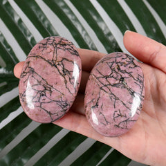 ZHIYUXI rhodonite crystal decor enhances desk or shelf with subtle healing vibes