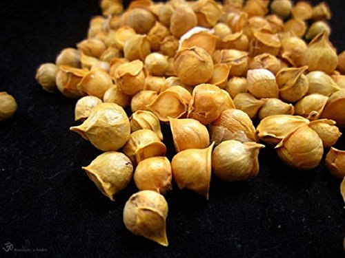 Aayurveda Snow Mountain Garlic: whole Kashmiri garlic cloves for rich aroma in cooking.
