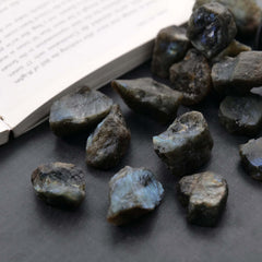 ABHISUBYA Labradorite aura shield stones create a calming home atmosphere.