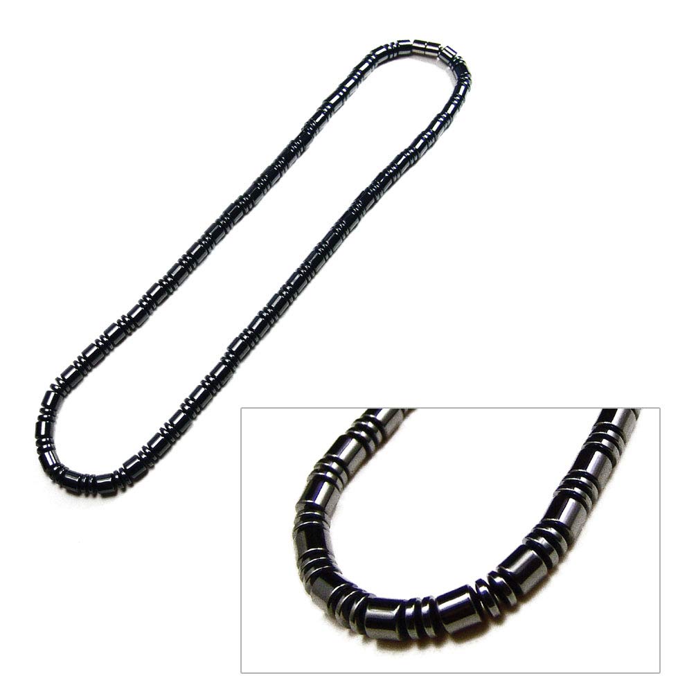 Accents Kingdom gun metal polished clasp necklace for casual and formal wear.