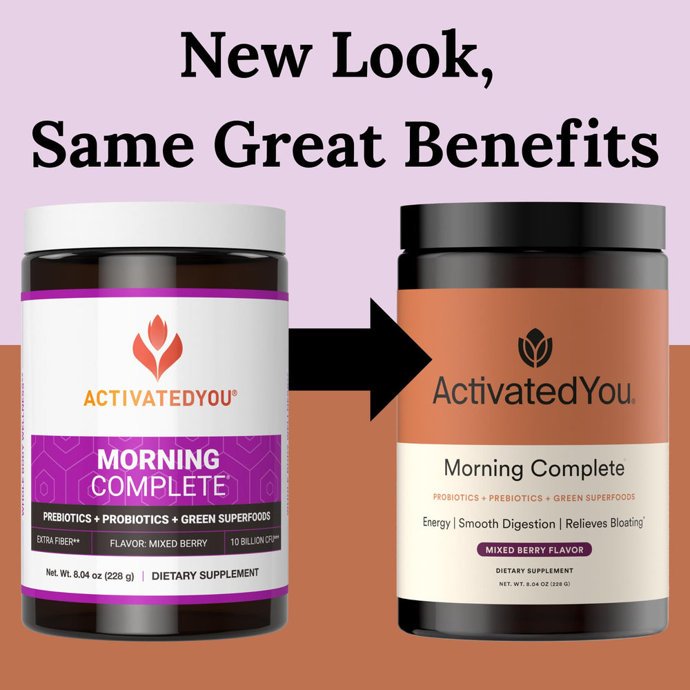 Scoop of ActivatedYou Morning Complete ready to mix in a smoothie.