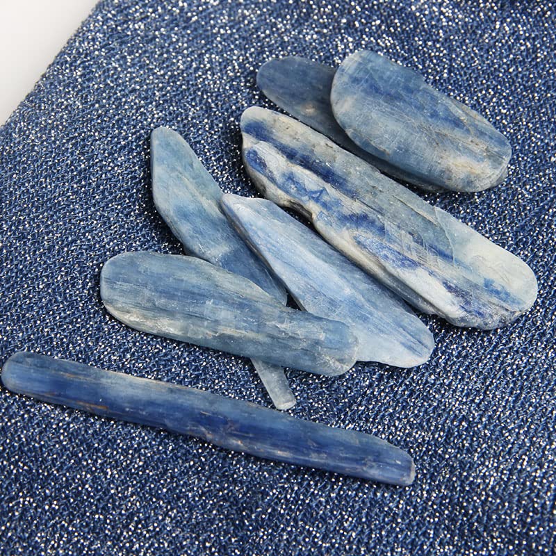 Acxico blue kyanite blade on display to show natural luster