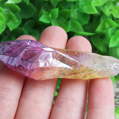 Acxico lemurian quartz point detail aids chakra work and energy alignment.