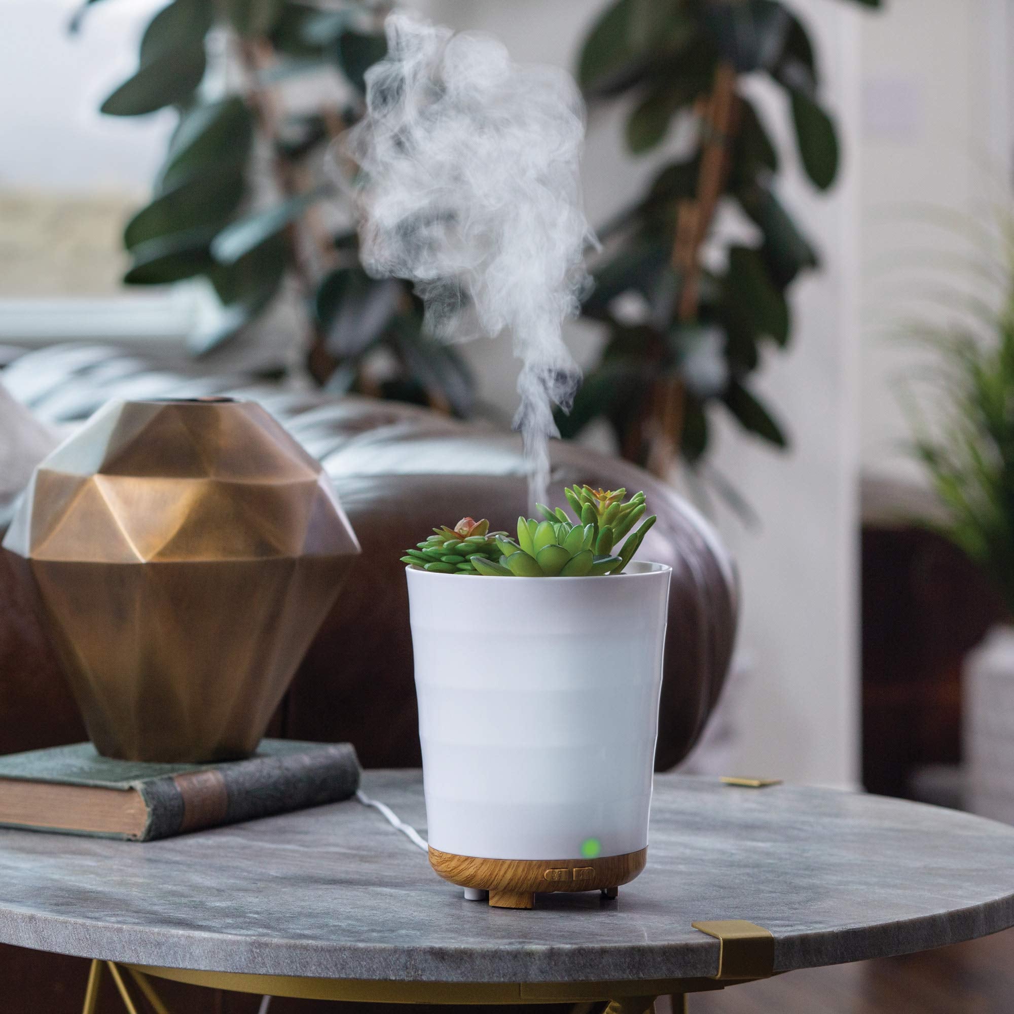 Airome diffuser auto shut-off ensures safe, unattended operation.
