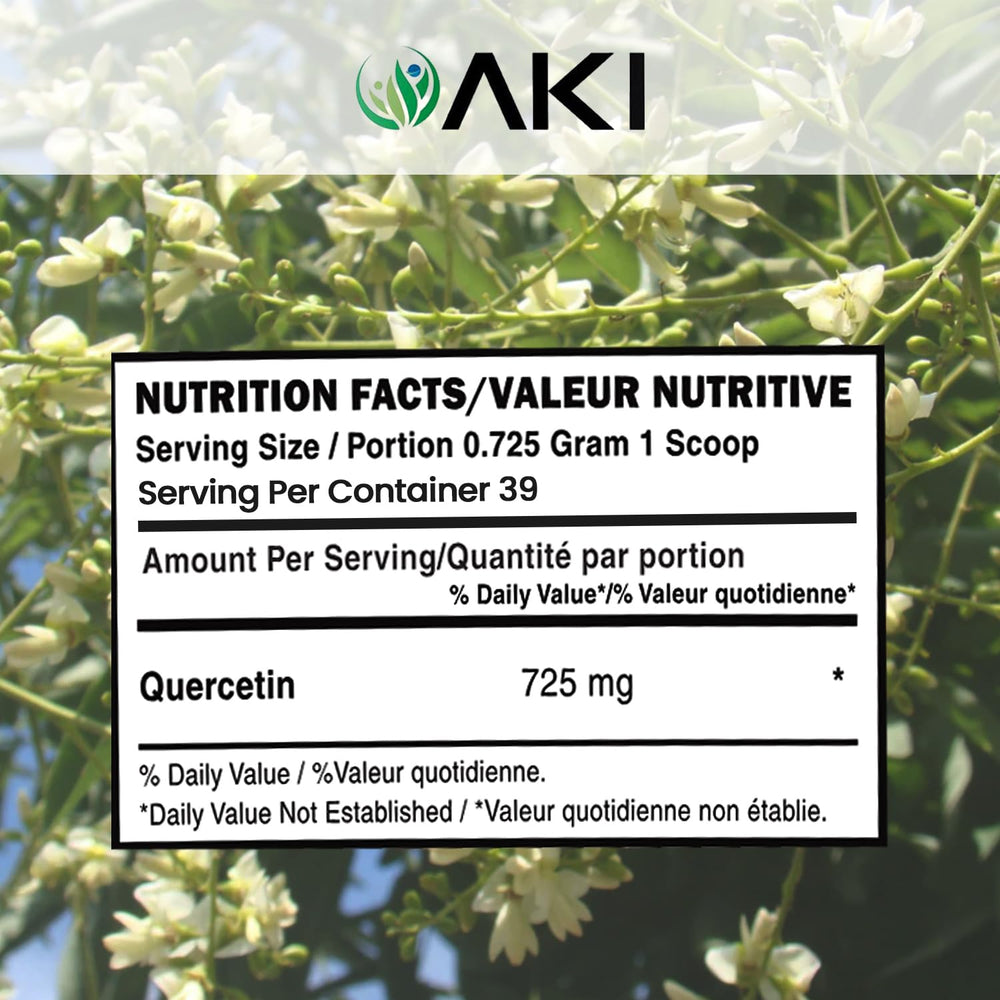 AKI ORGANIC Quercetin Powder stirred into a smoothie for energy support.