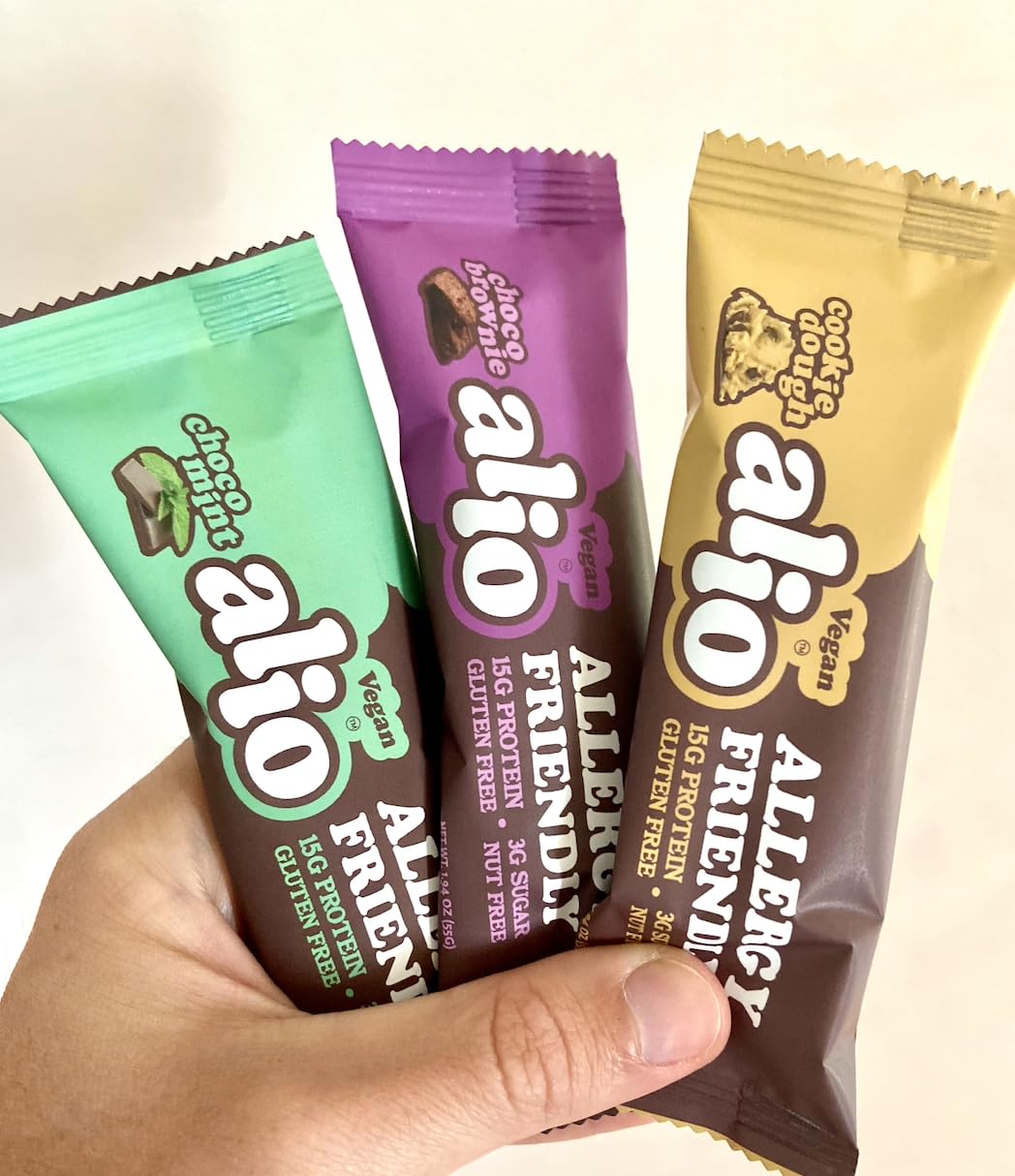 Alio bars in gym bag setup ready for post-workout fueling