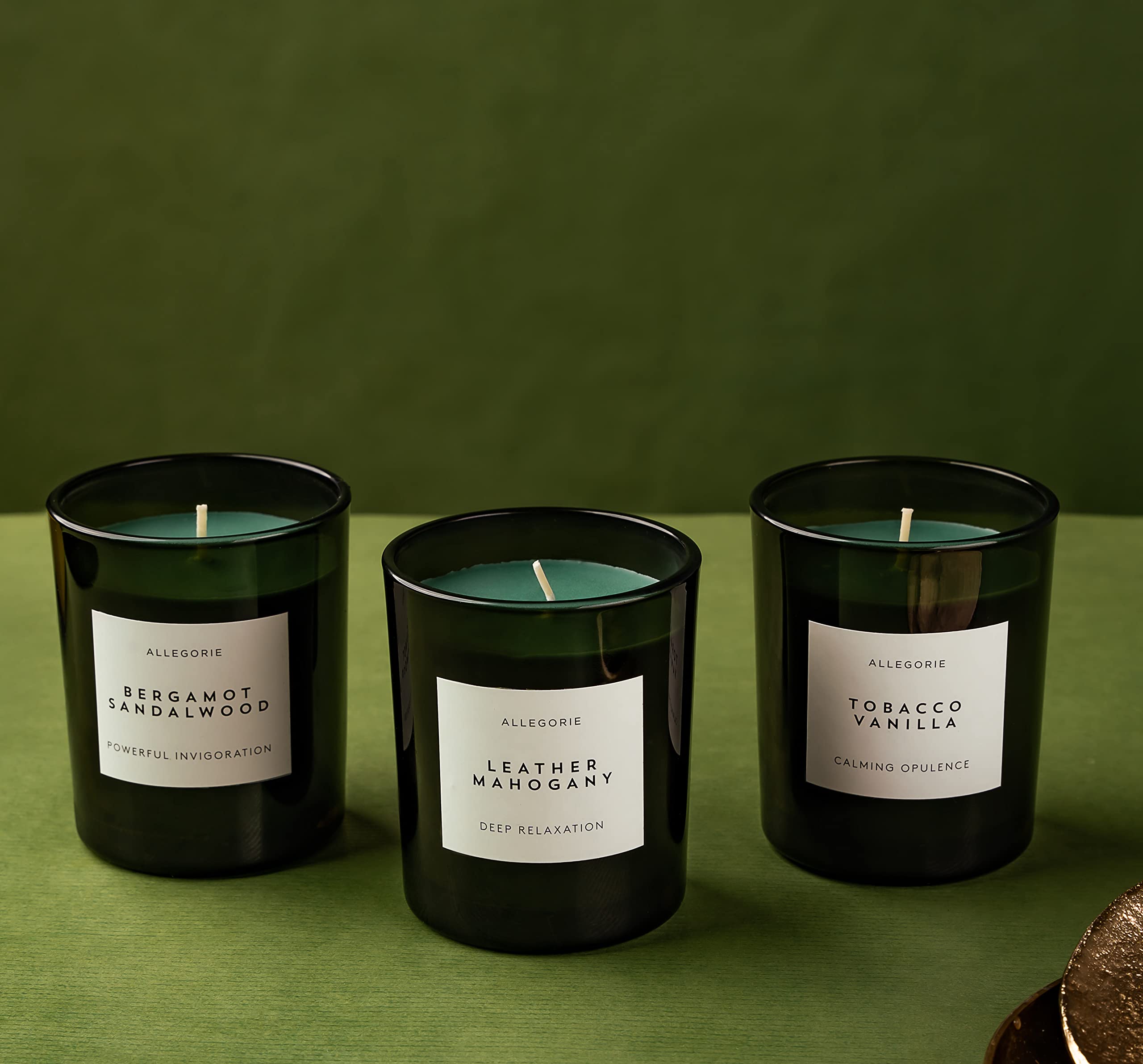 Allegorie wick and glass container releasing aroma