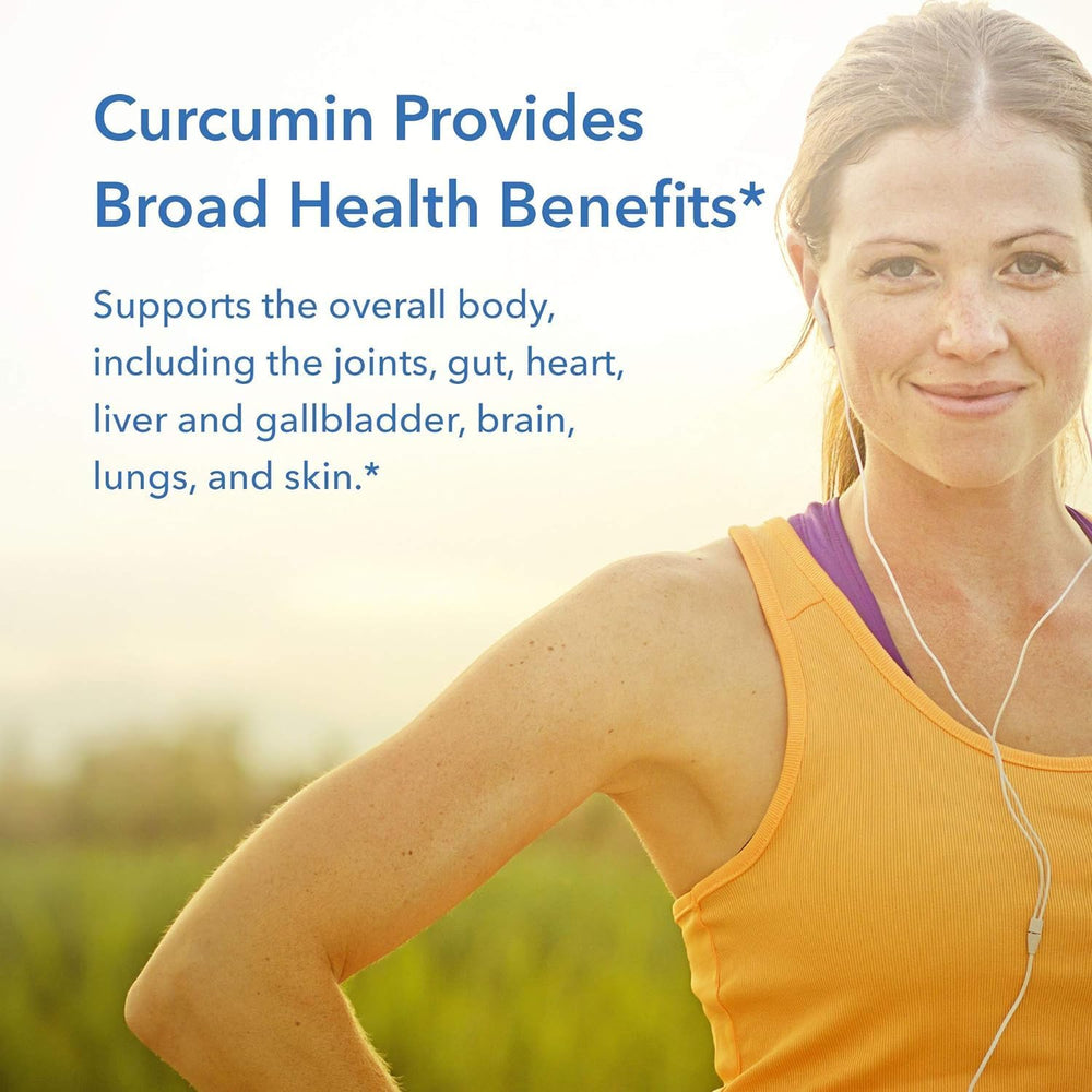 Pouring CurcuWIN 500 bottle emphasizing convenient daily intake.