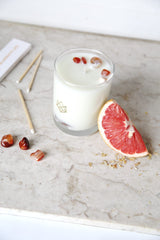 Cotton wick provides steady, even burn for fragrance longevity.