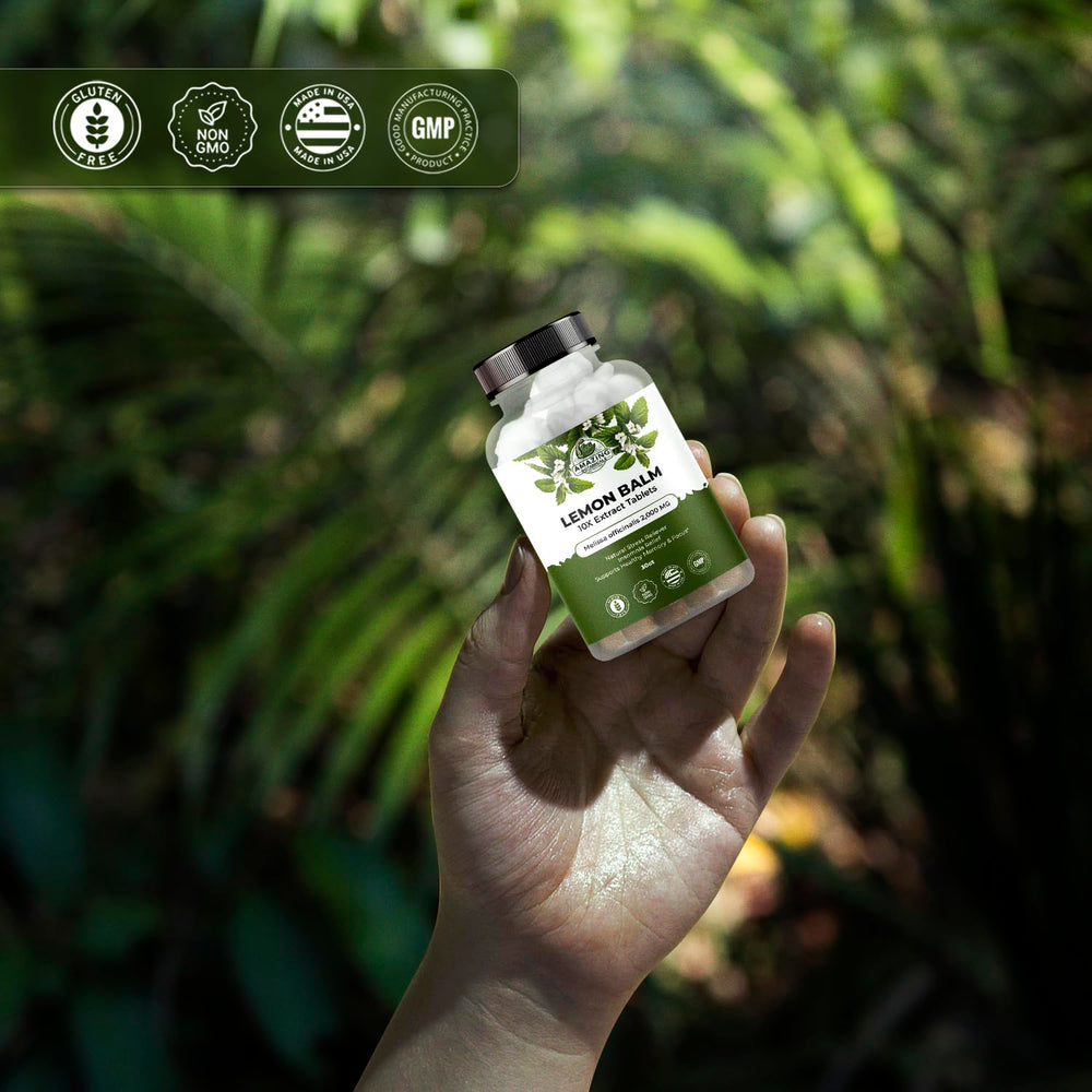 Amazing Botanicals Lemon Balm in use for a relaxed evening routine