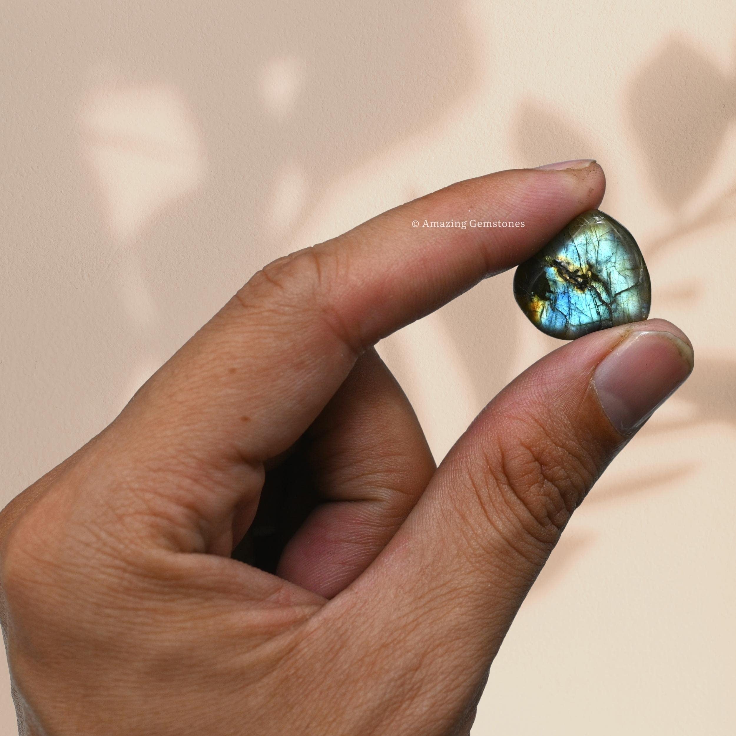 Amazing Gemstone Energy balance Labradorite spark promoting calm ambiance at home or office