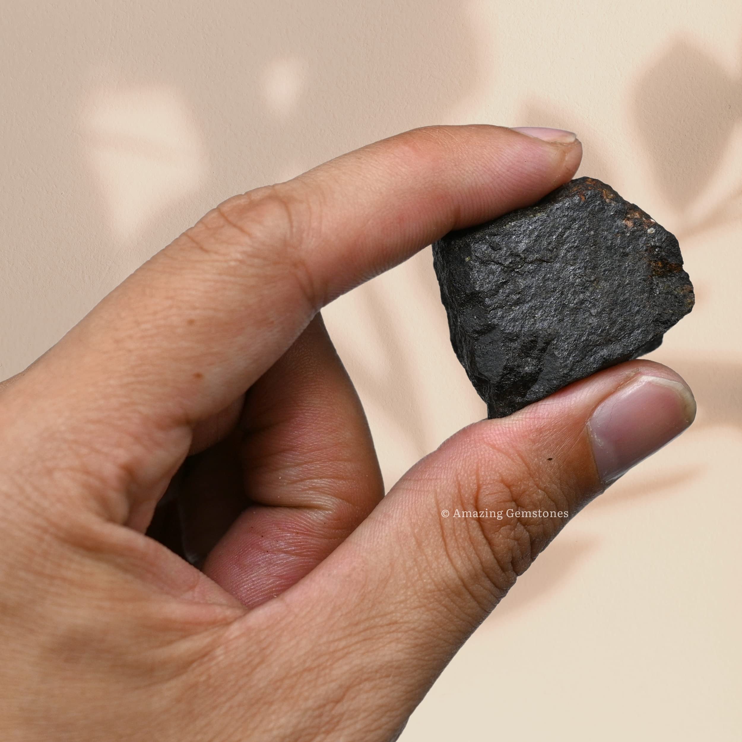 Amazing Gemstone Garnet for DIY tumbling projects and chakra balancing.