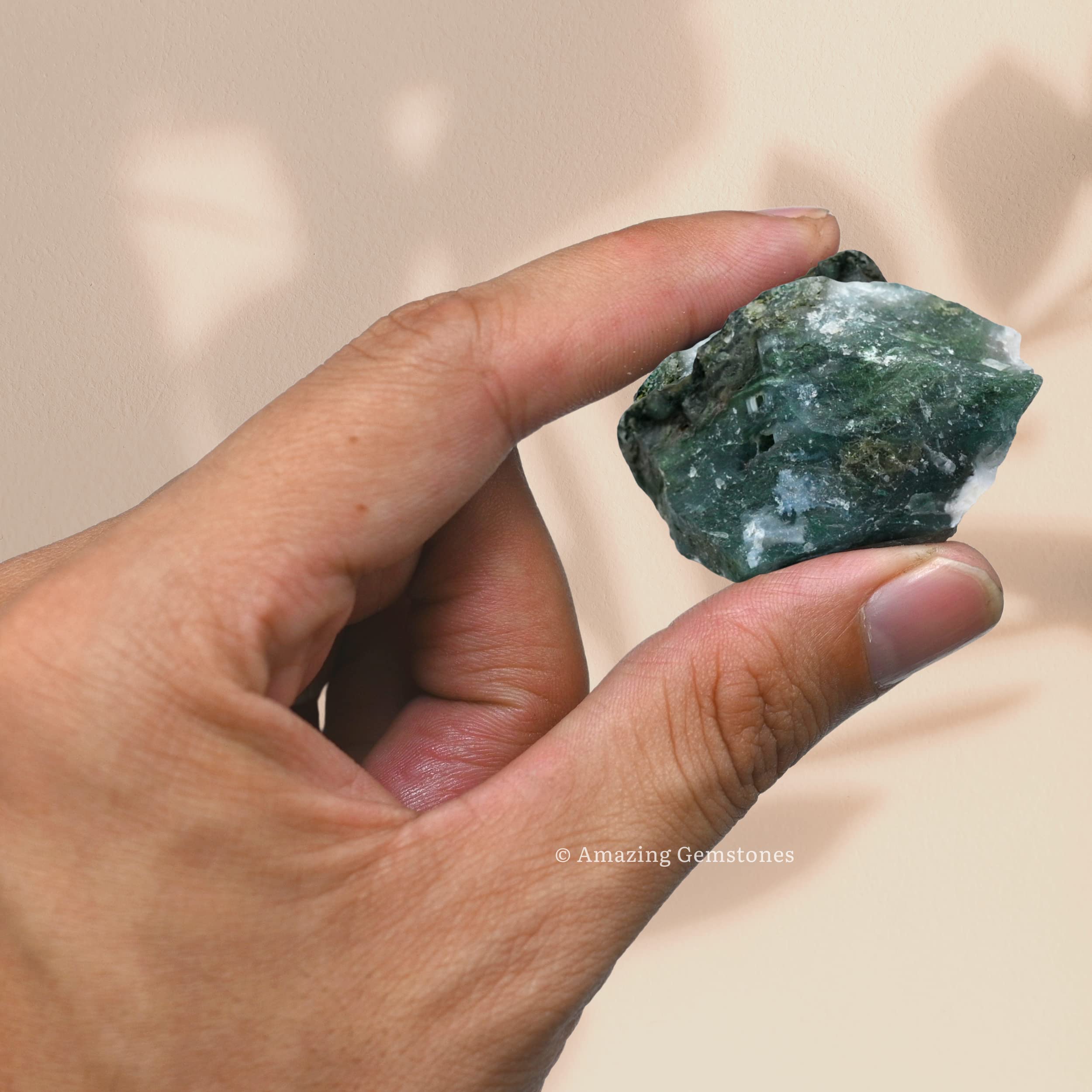 Amazing Gemstone moss agate velvet bag packaging highlights gift-ready presentation