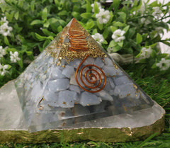 Amazing Gemstone orgone pyramid with angelite crystal enhances meditation ambiance.