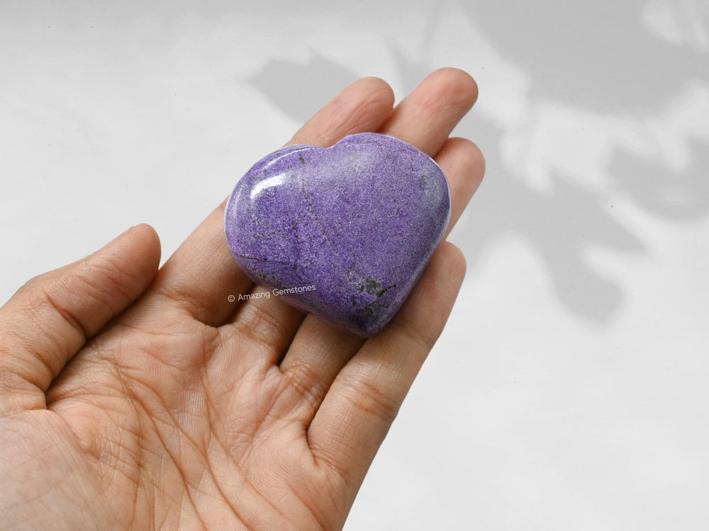 Stichtite heart palm stone supports chakra balancing and mindful meditation routines.