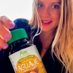 Close-up of Amazon Andes Aguaje capsules showing vegan shell quality.