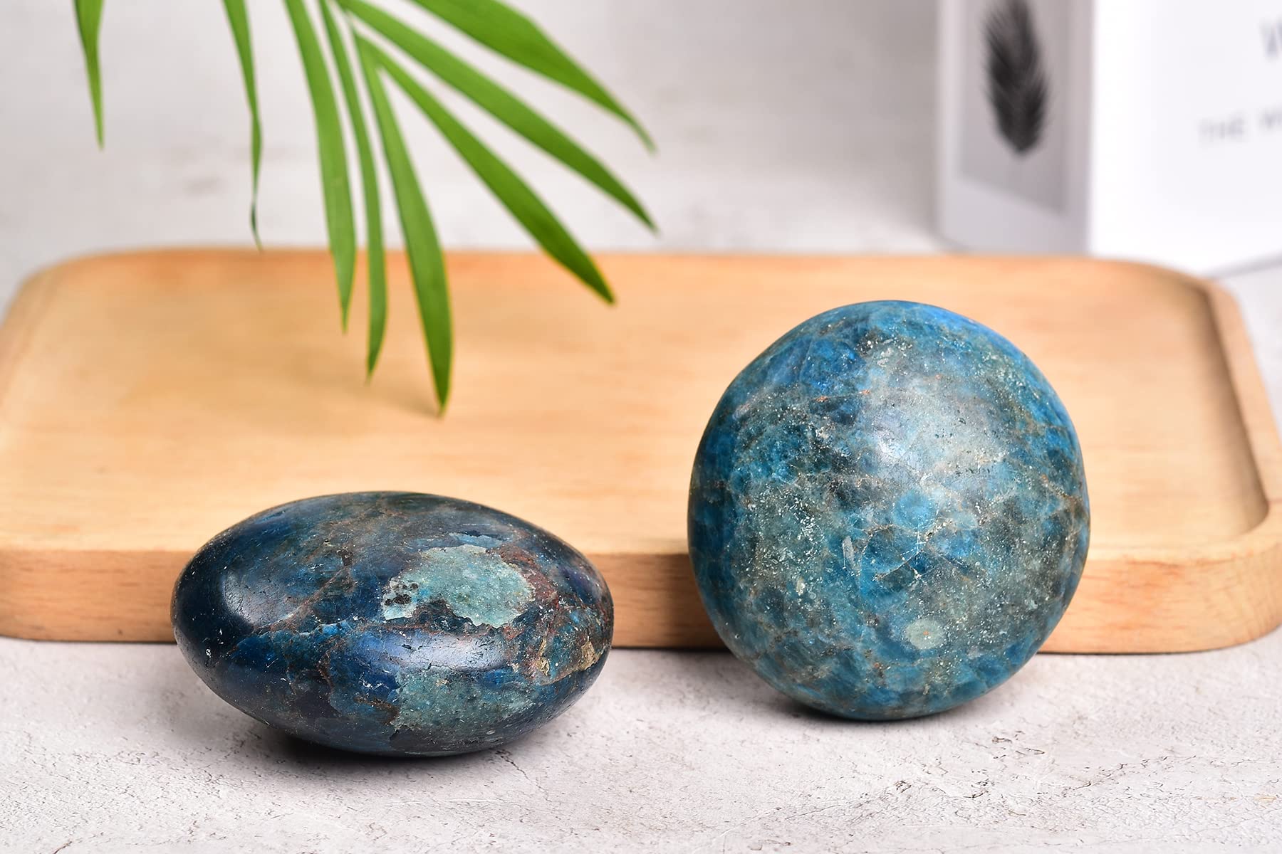 AMOYSTONE Gift-ready Apatite worry stones for thoughtful ceremonies and celebrations.