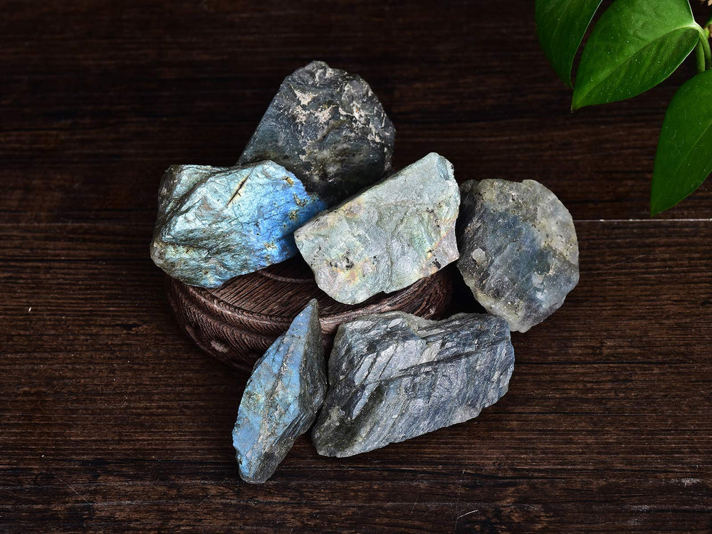 AMOYSTONE Labradorite rough texture enhances rock collection displays.