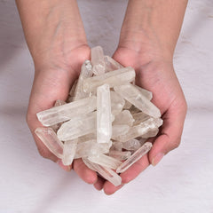 AMOYSTONE natural rough quartz points with varied sizes highlight organic beauty.