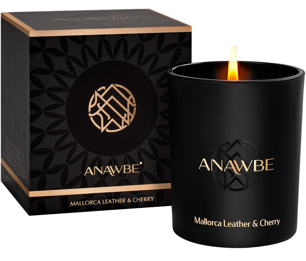 ANAWBE Mallorca candle close-up shows leather notes with cherry sweetness.