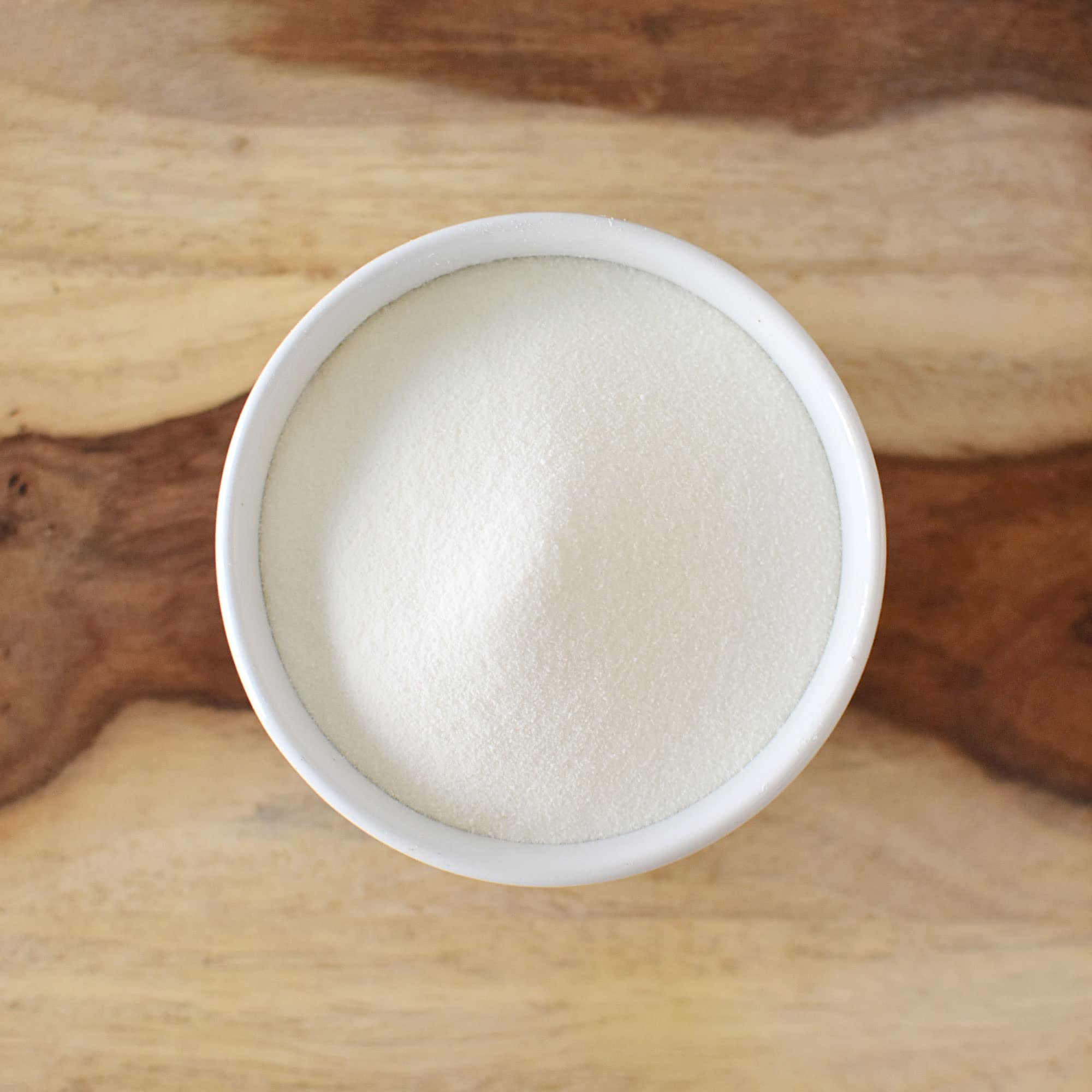 Anthony's Collagen Peptide Powder in smoothie glass blends easily.