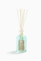 Antica Farmacista Acqua diffuser bottle delivers a clean, refreshing ambiance.