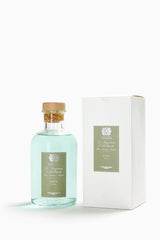 Antica Farmacista Acqua reeds diffuser setup for a long-lasting fragrance.
