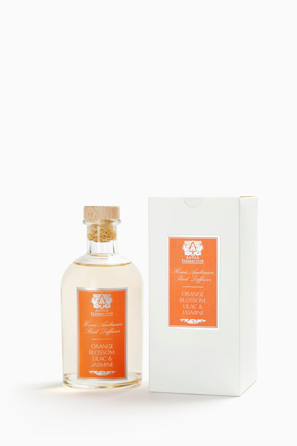 Antica Farmacista reed diffuser in a glass vessel creates a refined, long-lasting ambient scent