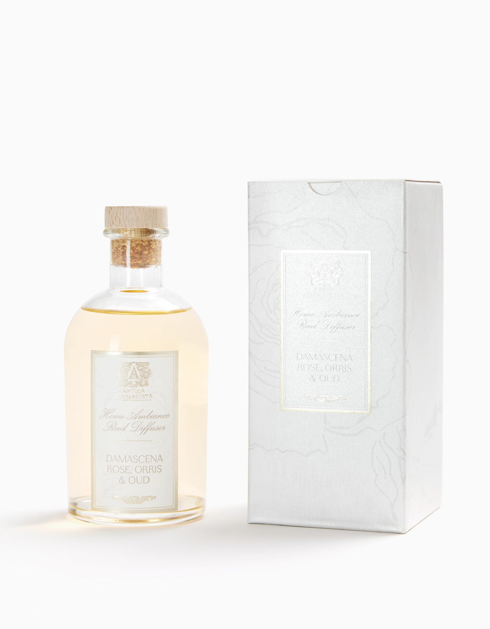Antica Farmacista reed diffuser reeds enable flexible scent control for customizable ambiance.