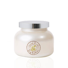 AROMA BAY Cozy Cashmere 15oz candle closeup highlights premium jar for elegant home ambiance