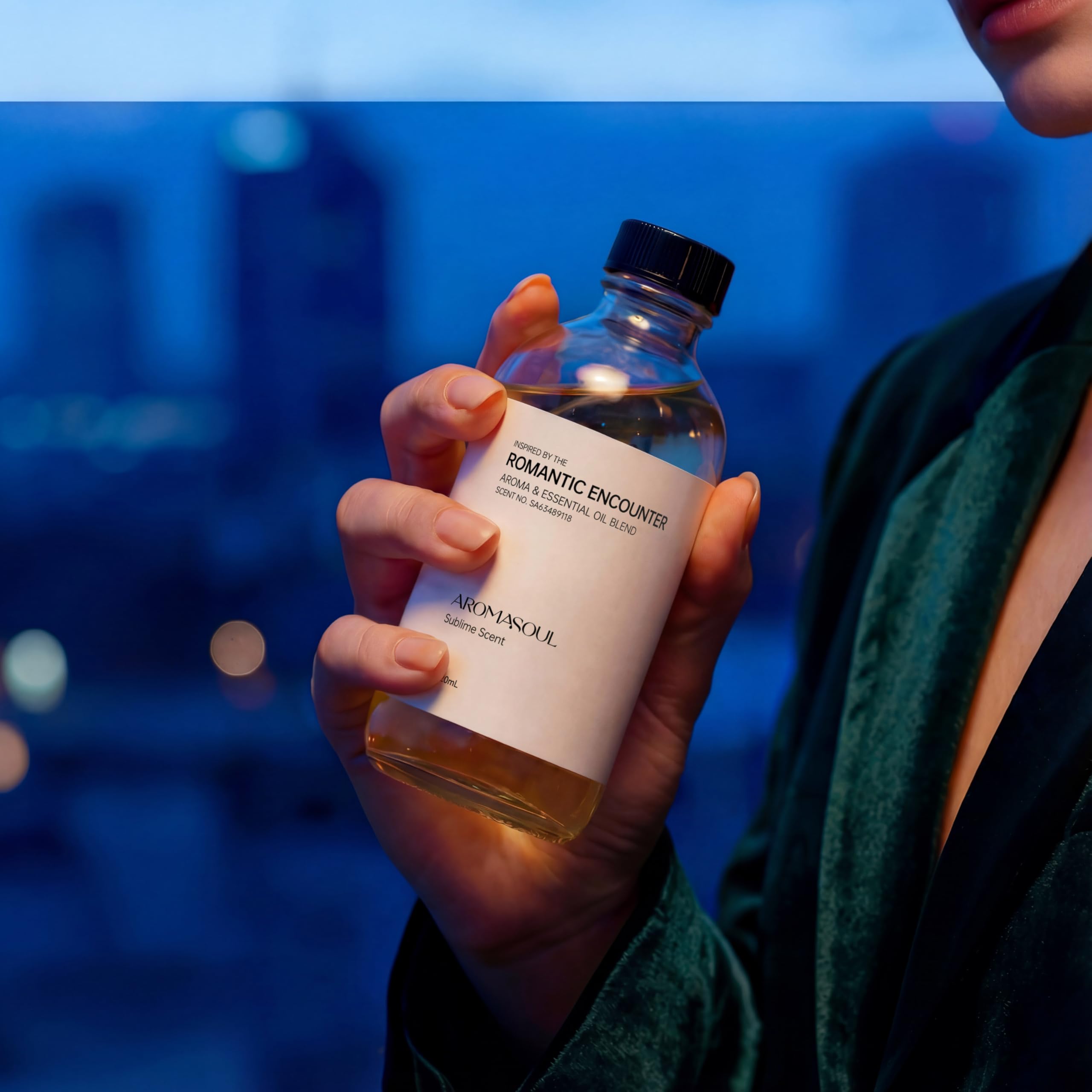 AROMASOUL diffuser setup shown with bottle ready to diffuse.