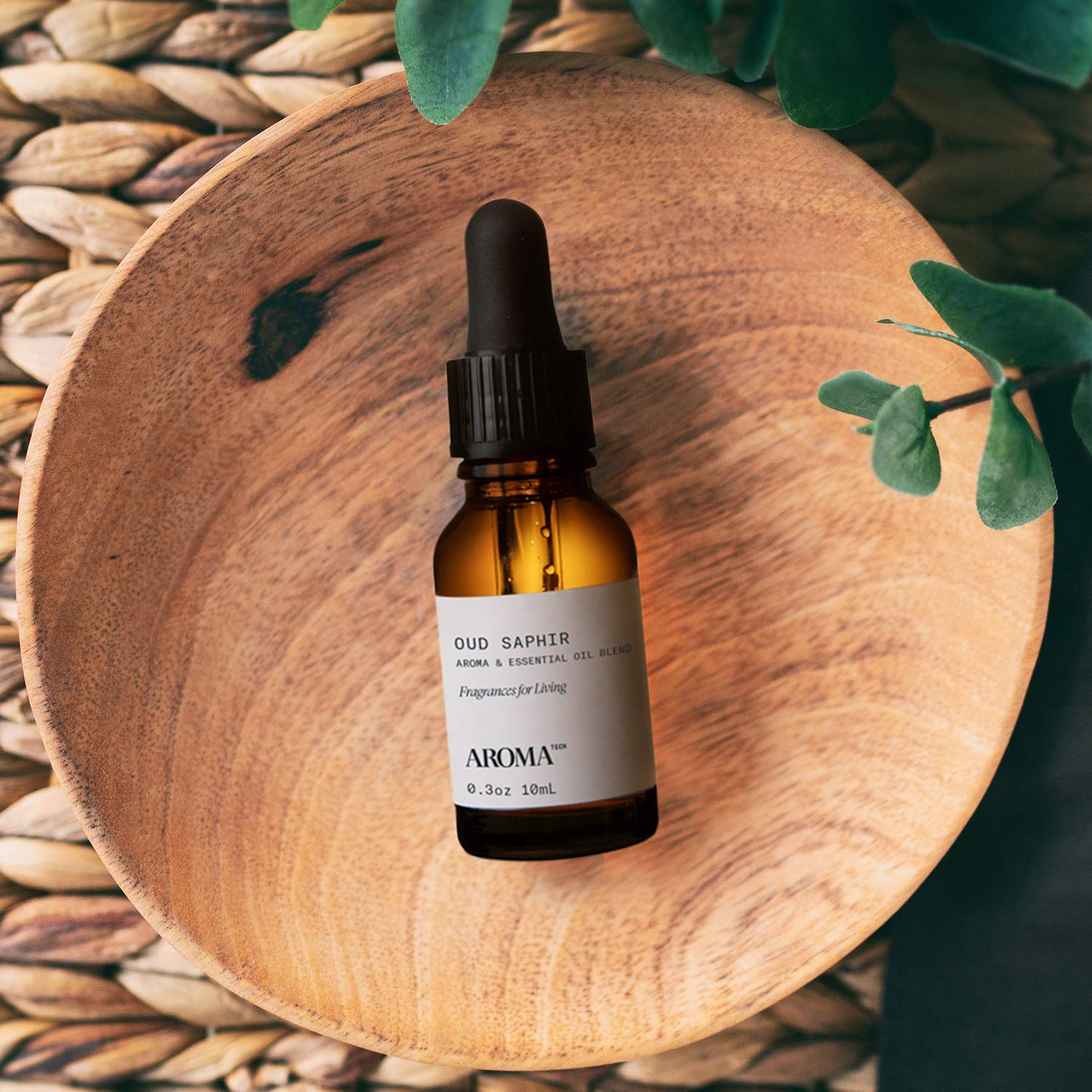AromaTech Oud Saphir premium blend on a bedside table for a relaxing atmosphere