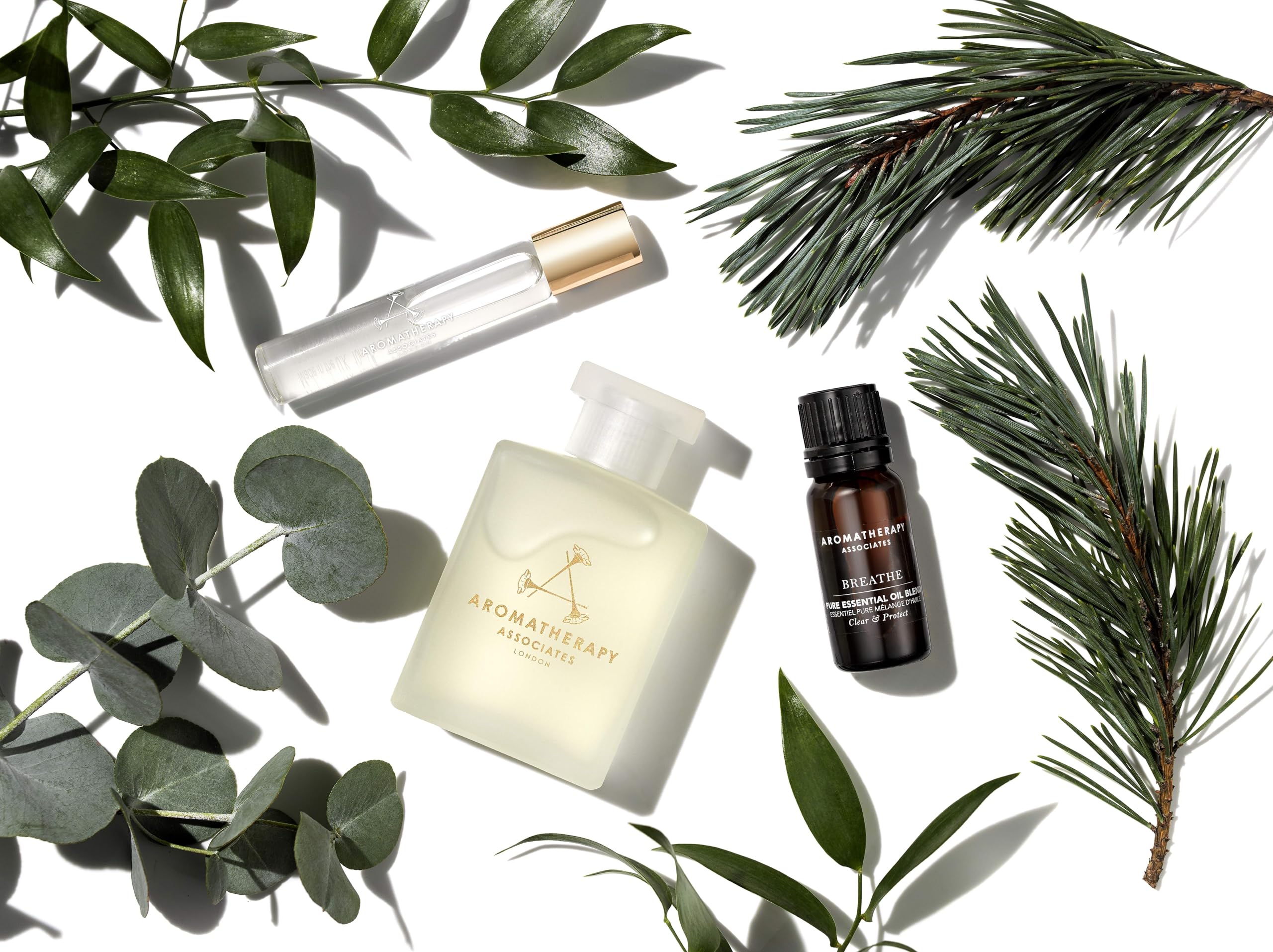 Premium packaging of Aromatherapy Associates Breathe Pure reflecting London craftsmanship
