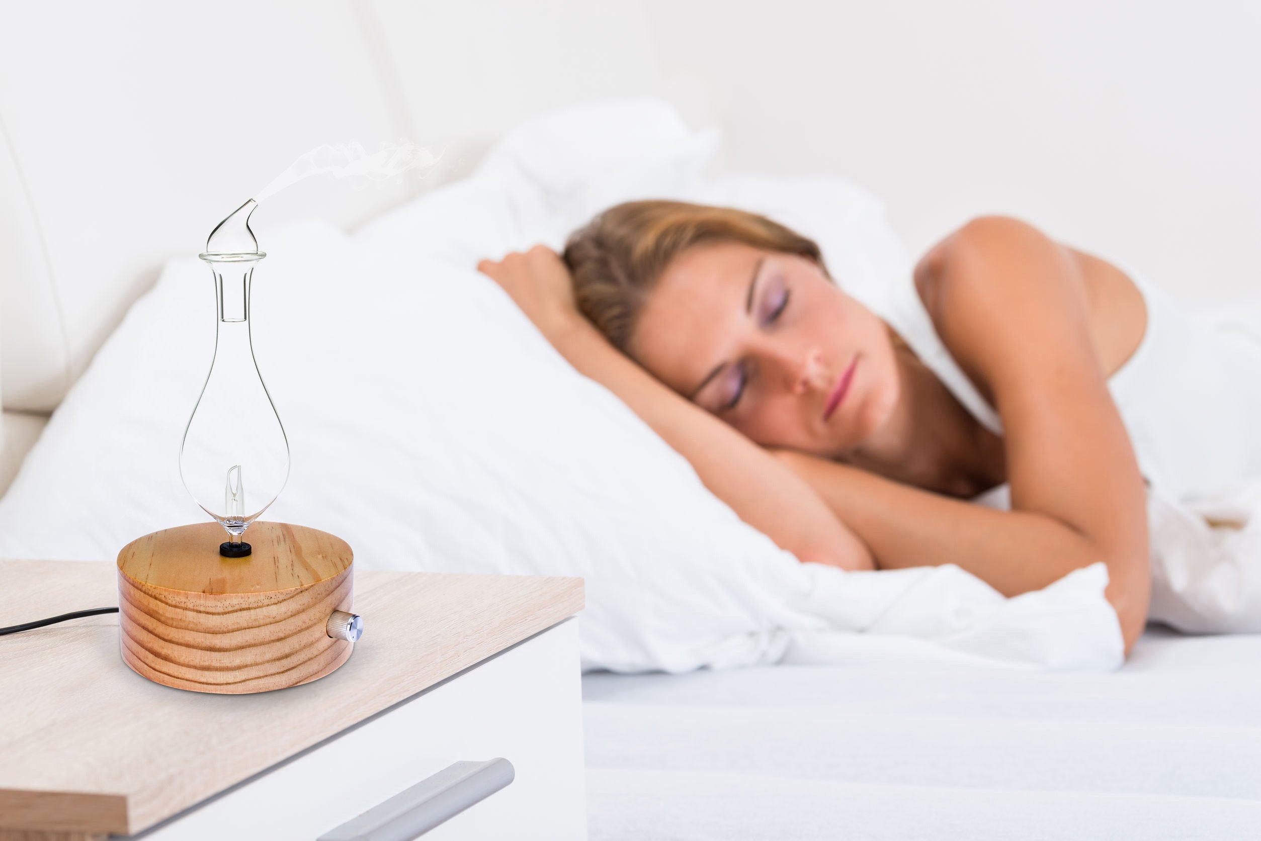 ArOmis premium diffuser features 4-hour timer for controlled oil usage