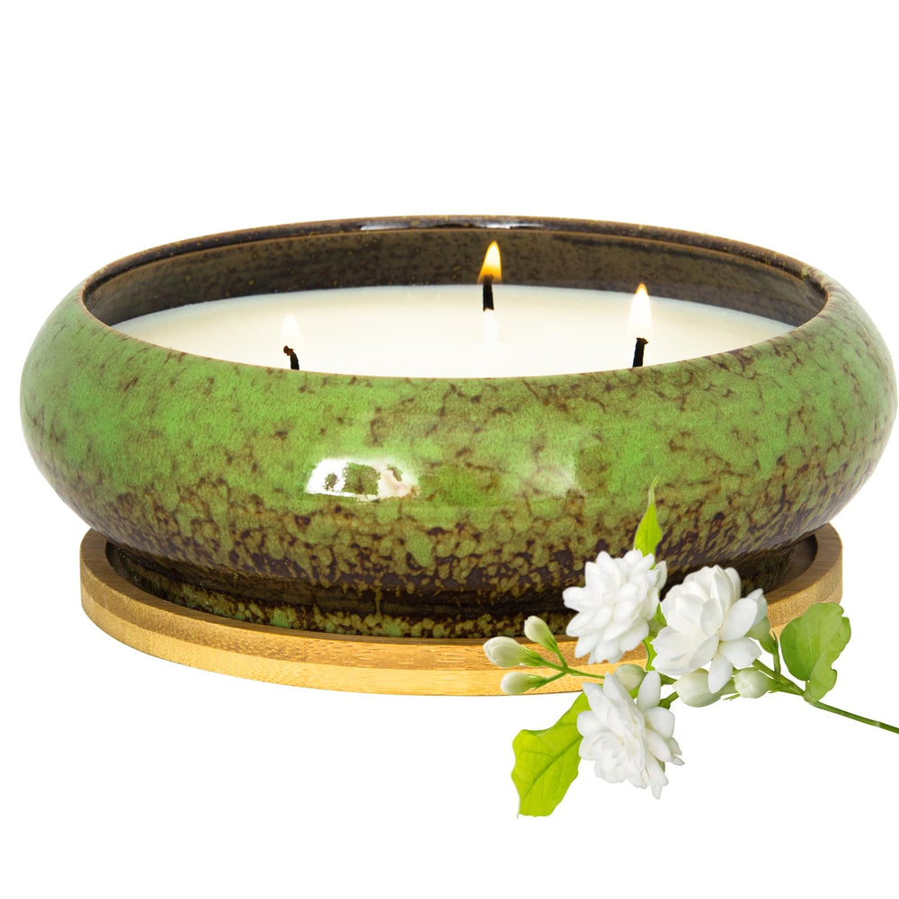 ARTKETTY large jasmine candle with 3 wicks offers an even burn and long-lasting fragrance.