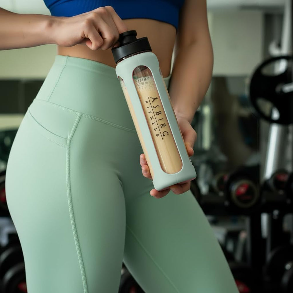 Asbirg Fitness silicone sleeve provides a secure, comfortable grip during workouts.