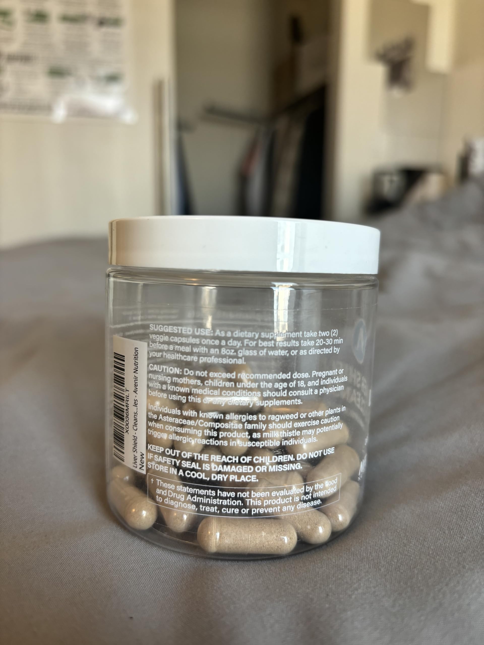 Avenir Nutrition Liver Shield and Cleanse artichoke extract segment showcases natural ingredients.